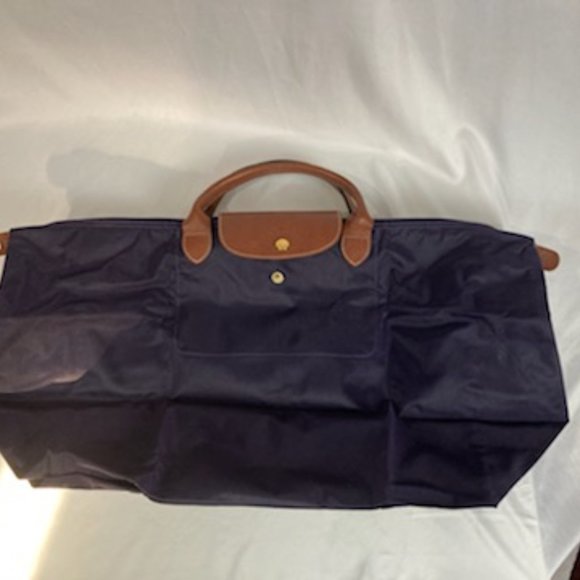 Longchamp Weekender - Picture 1 of 3